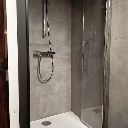 Au Beau Rivage Kamp alanı